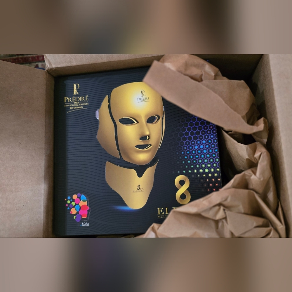 Predire Gold LED Facial Mask - Picture 5 of 5